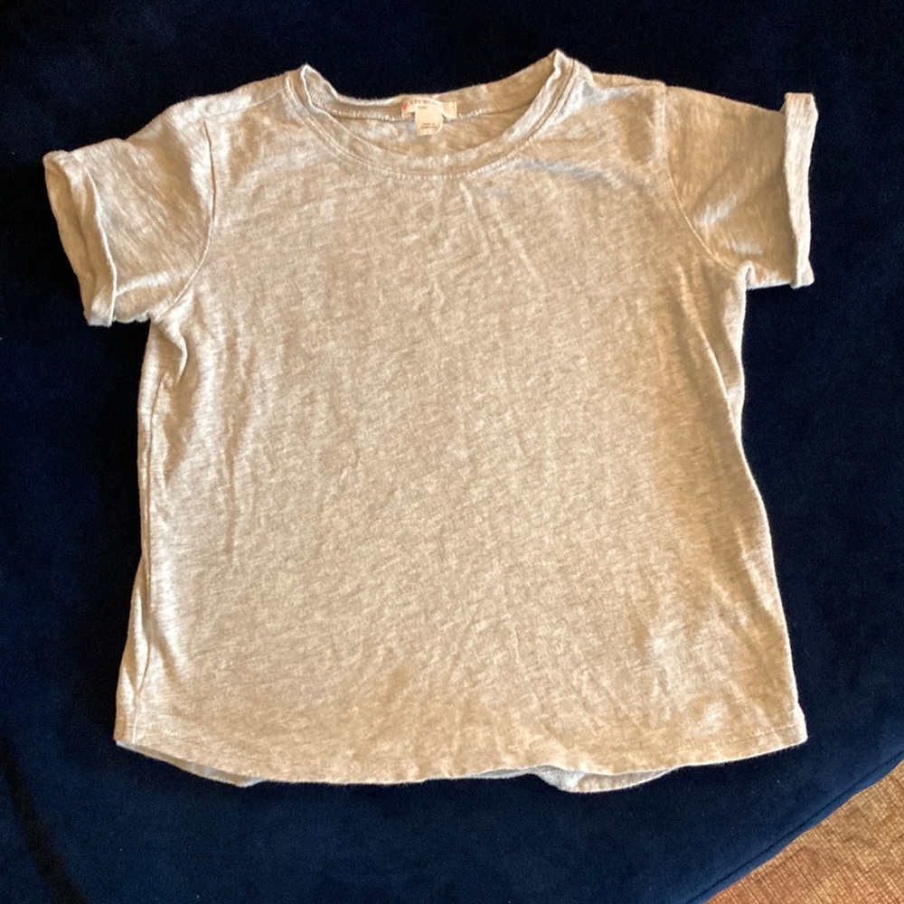 Gray Crewcuts t shirt with rolled cuffs size 6-7